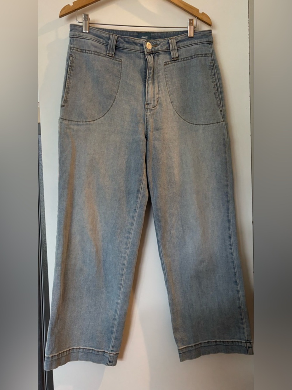 Jag Sophia Wide leg cropped denim size 8 new without tags! Very soft & stretchy